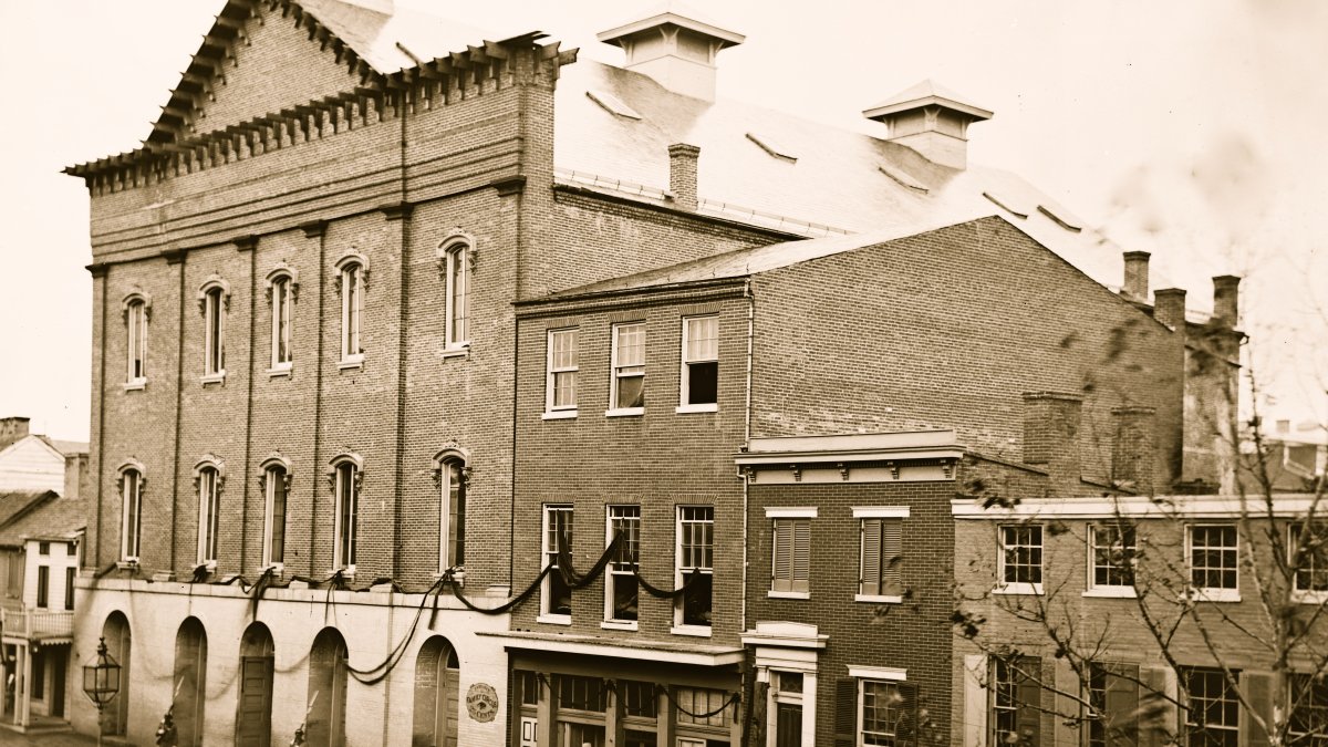 Tickets to Ford's Theatre on night Lincoln was killed sell at auction – NBC4 Washington - Vimarsana News