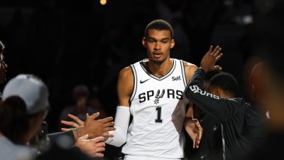 Spurs' Big Three rolling right along