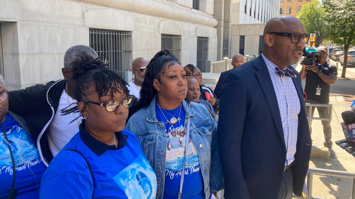 Officer fired after traffic stop led to Black deacon's death – NBC4 Washington - Vimarsana News