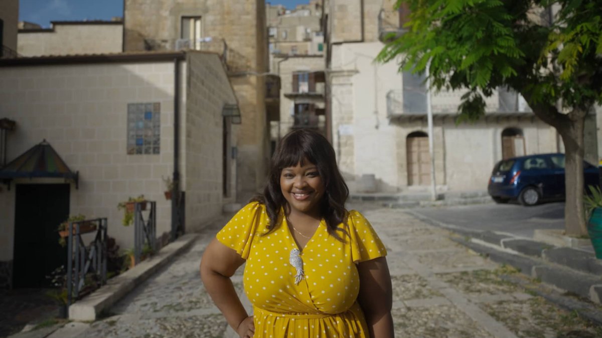 This 41-year-old mom couldn't afford to buy a house in Atlanta—so she bought one in Italy for $62,000 - Vimarsana News