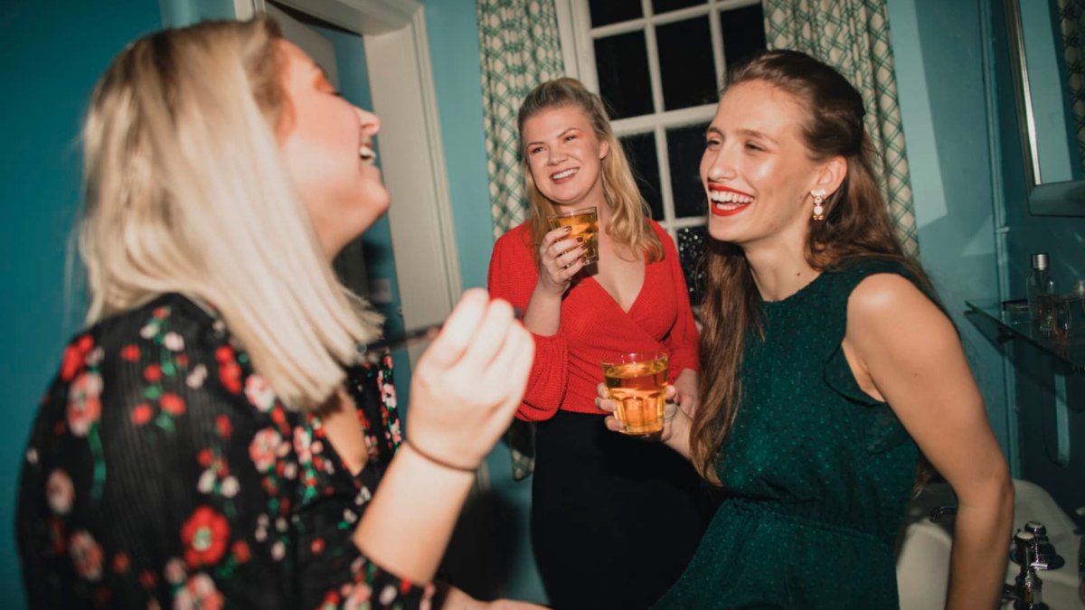 Harvard etiquette: Never let on that you've forgotten someone's name – NBC4 Washington - Vimarsana News