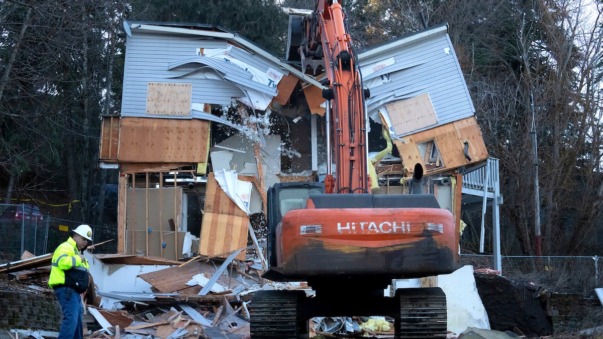 University of Idaho murders: House where 4 students were killed demolished – NBC4 Washington - Vimarsana News
