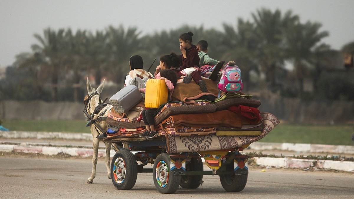 Israel-Hamas war: Thousands flee widening assault in central Gaza – NBC4 Washington - Vimarsana News