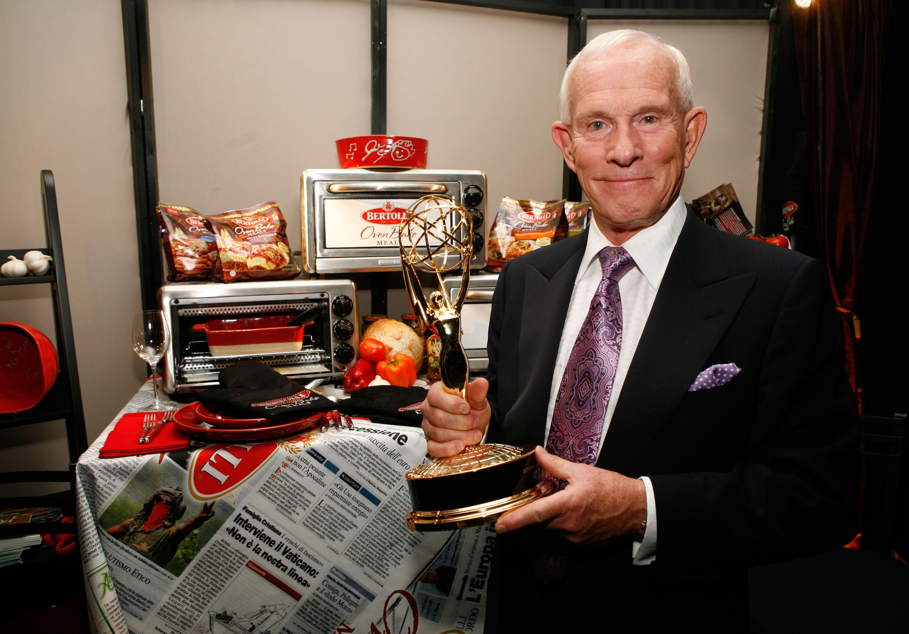 Tom Smothers, comic half of the Smothers Brothers, dies at 86 – NBC4 Washington - Vimarsana News