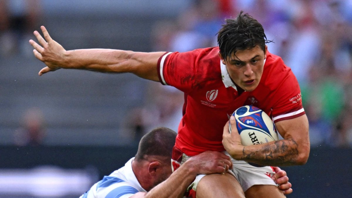 Welsh rugby star Louis Rees-Zammit discusses NFL dream – NBC4 Washington