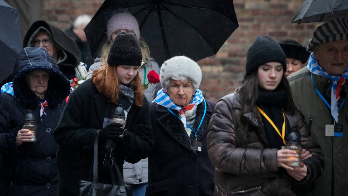 Holocaust Remembrance Day – Nazi death camp survivors mark 79th anniversary of Auschwitz liberation – NBC4 Washington - Vimarsana News