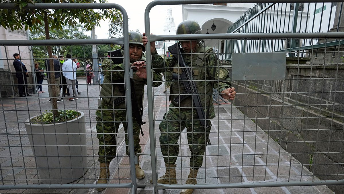 Schools and shops are closed in Ecuador after armed attack on live TV – NBC4 Washington - Vimarsana News