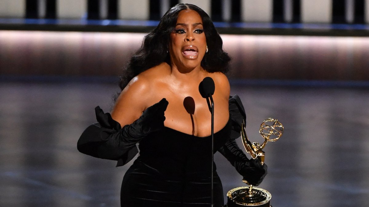 Niecy Nash thanks herself in powerful Emmys acceptance speech – NBC4 Washington - Vimarsana News