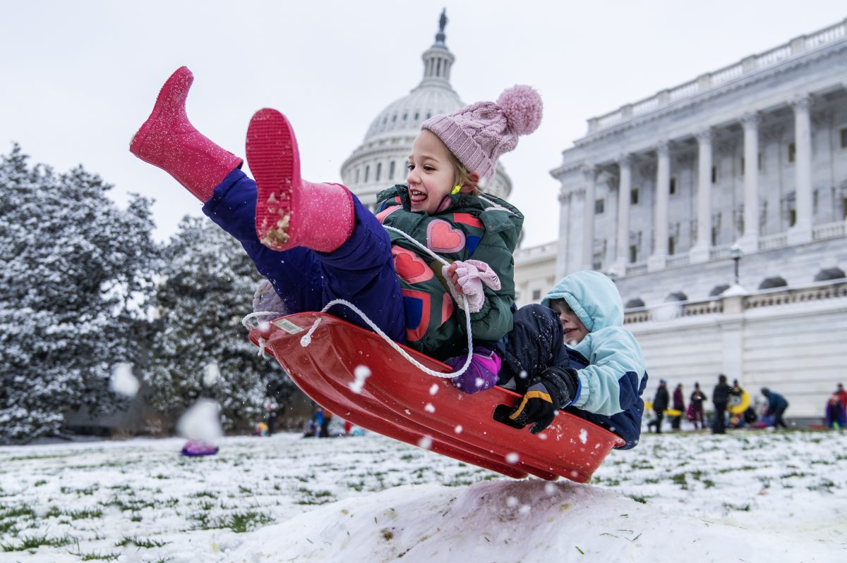 SEE IT: Winter storm covers DC area with snow – NBC4 Washington