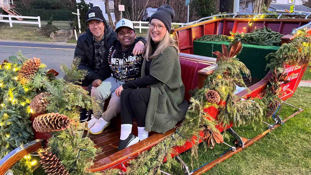 Alabama parents surprise their son with road trip to see 'Elf' sleigh – NBC4 Washington - Vimarsana News