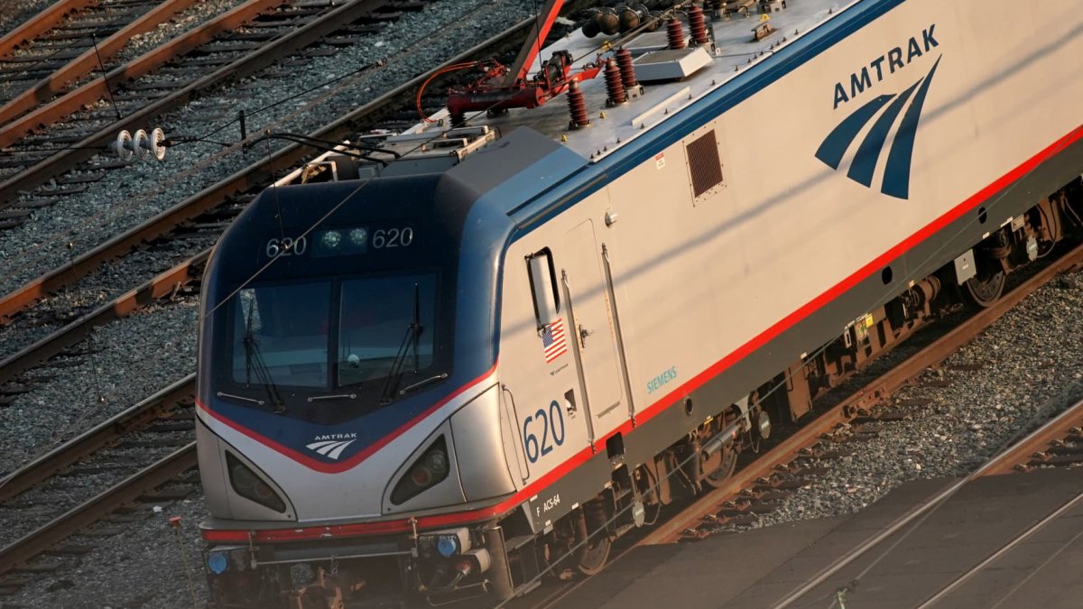 Travelers increasingly turn to taking Amtrak trains over flights – NBC4 Washington - Vimarsana News