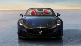 At launch, the Maserati GranCabrio is available in the Trofeo trim level. It includes a 3.0 liter twin-turbo V6 engine.