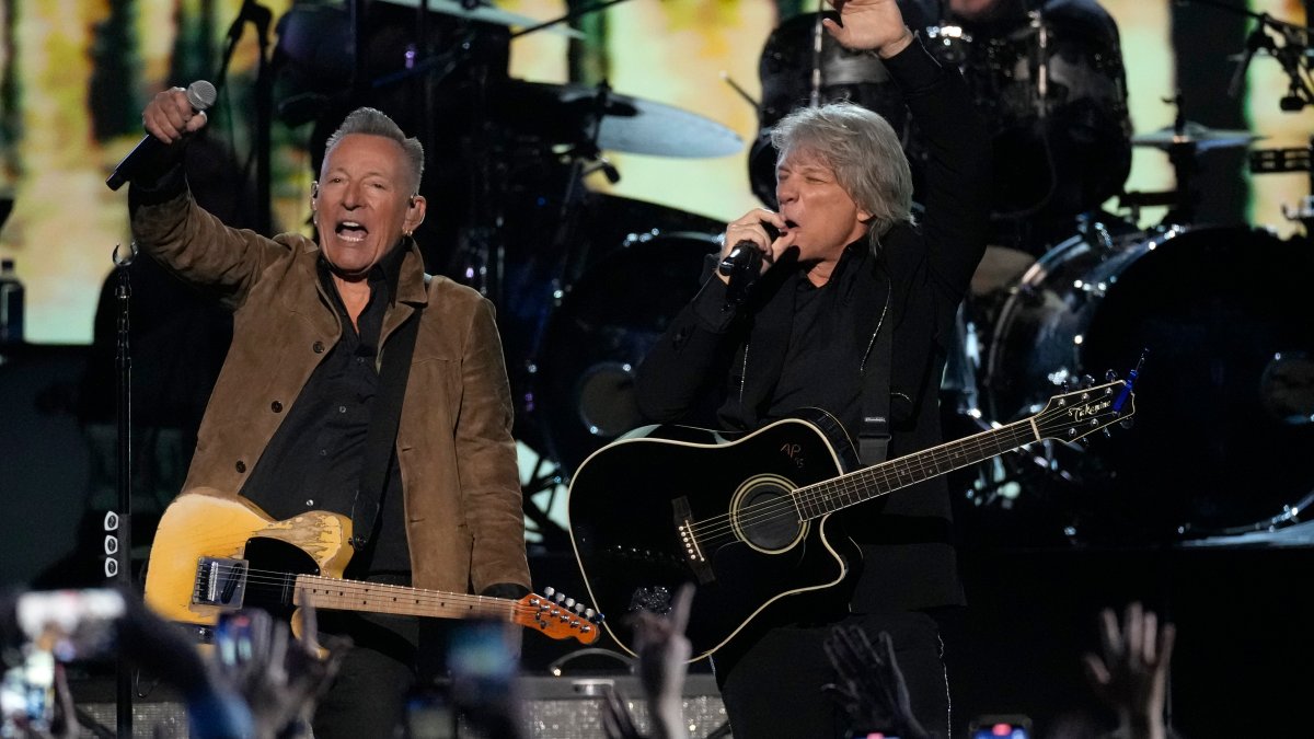 Jon Bon Jovi honored as MusiCares Person of the Year – NBC4 Washington - Vimarsana News