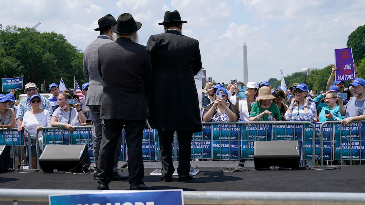 Antisemitism and safety fears on the rise among jews in America – NBC4 Washington - Vimarsana News