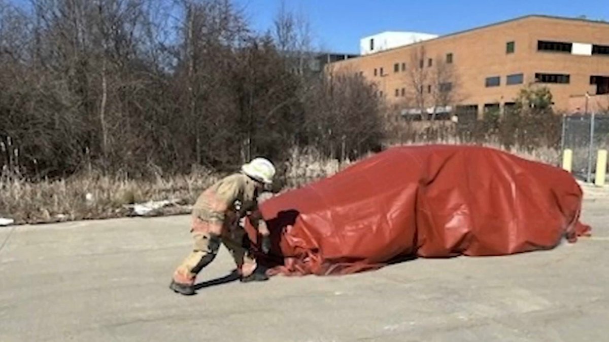 Fire blankets put out EV fire more quickly, with less environmental impact NBC4 Washington