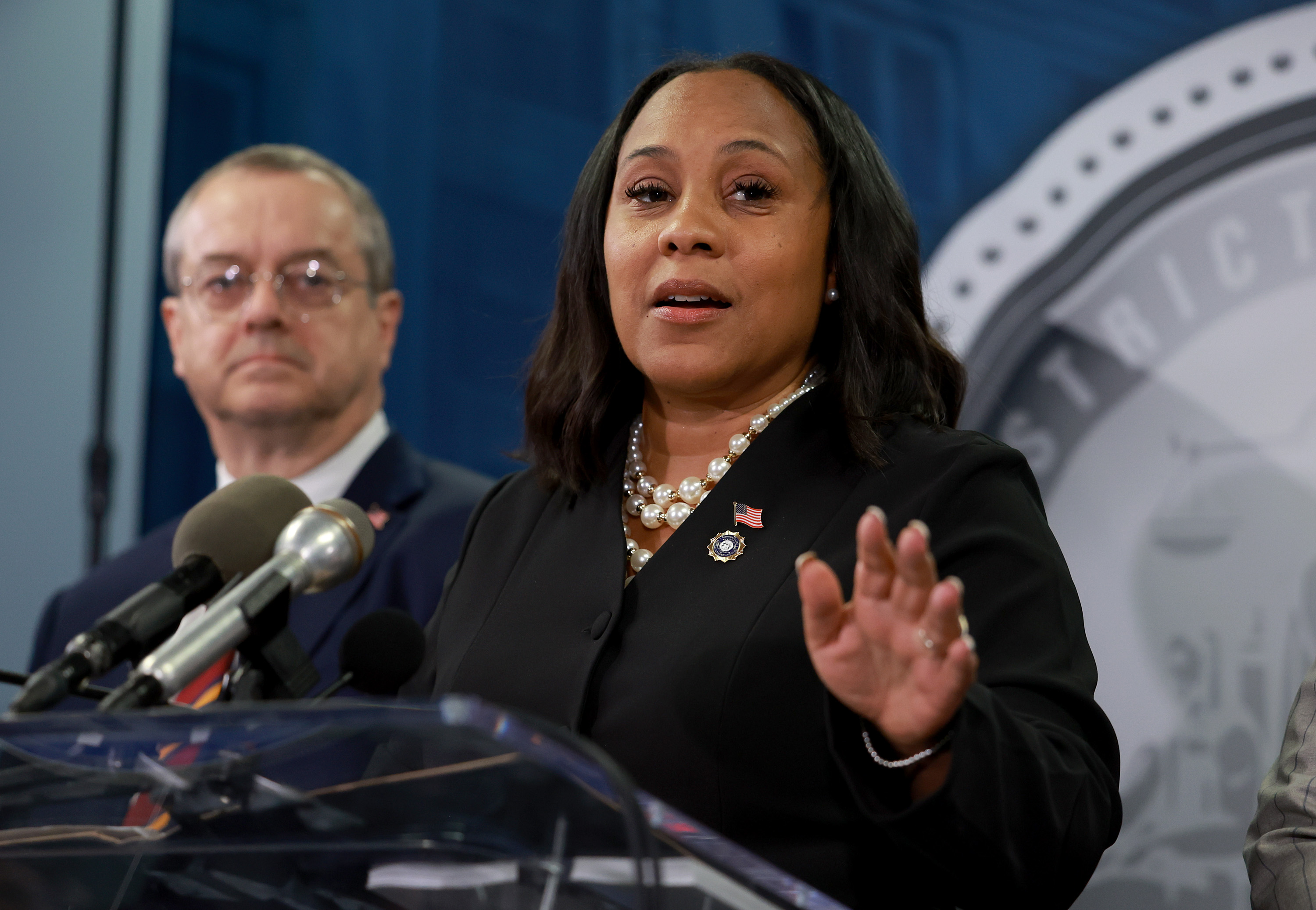 DA Fani Willis acknowledges personal relationship with the special prosecutor in Trump election case – NBC4 Washington - Vimarsana News