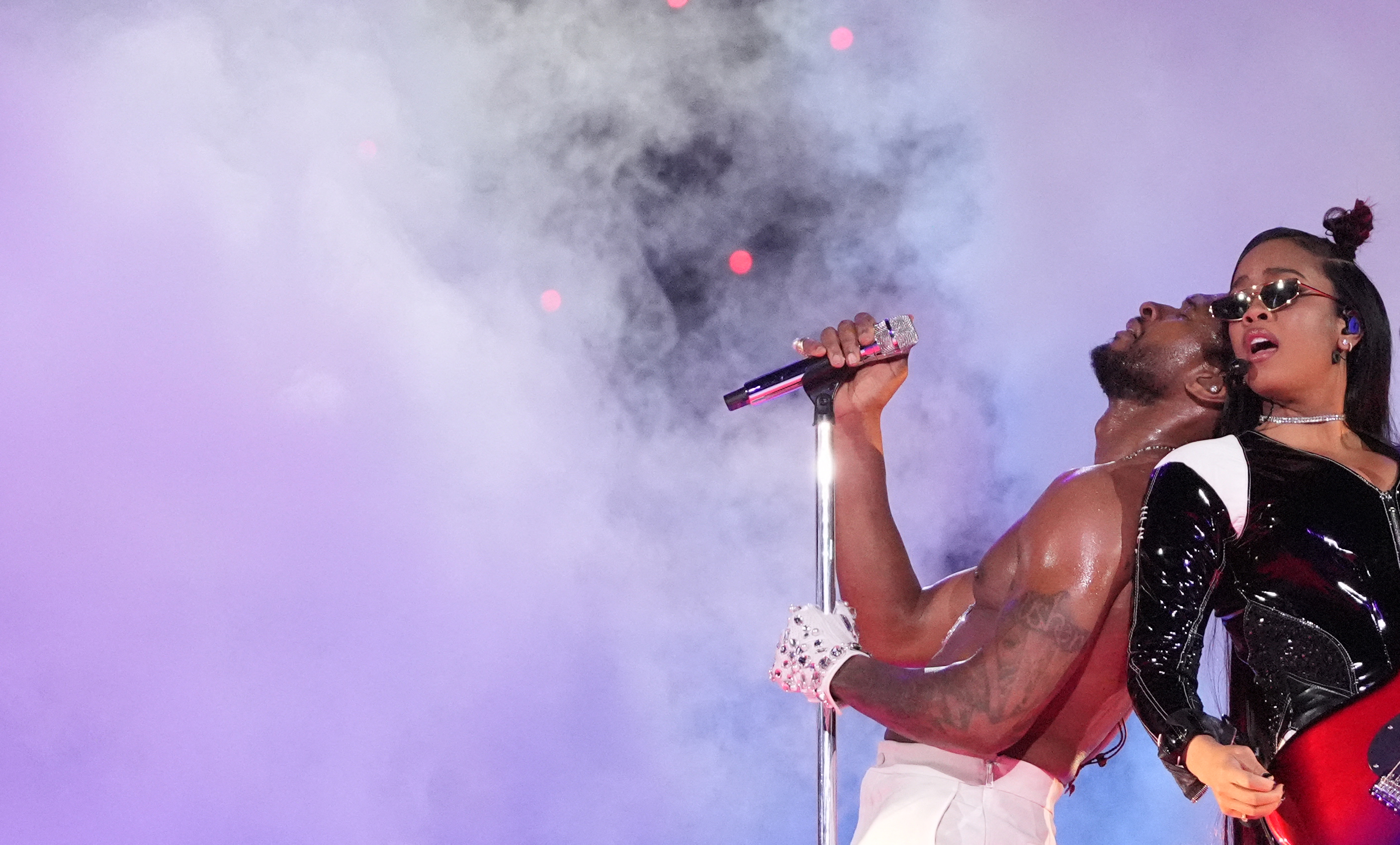 Who performed with Usher during Super Bowl halftime show? NBC4 Washington