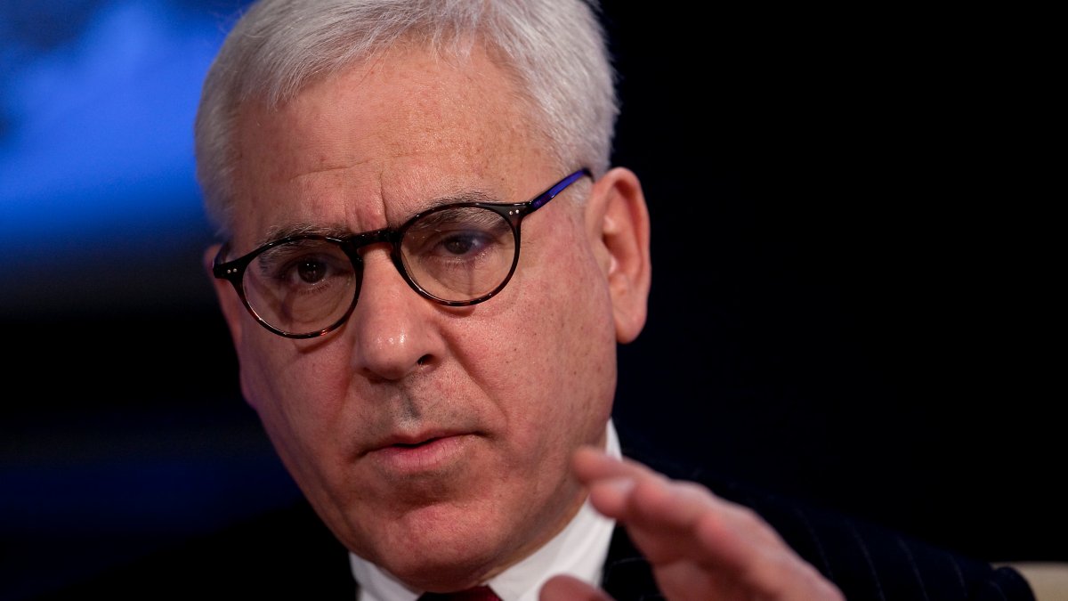 MLB owners unanimously approve Orioles sale to David Rubenstein