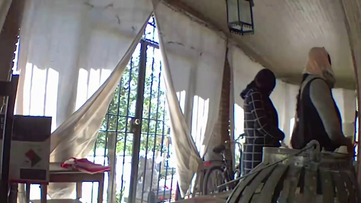 Homeowner interrupts burglary caught on camera in Northwest DC – NBC4 ...