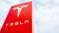 Federal regulator finds Tesla Autopilot has ‘critical safety gap' linked to hundreds of collisions