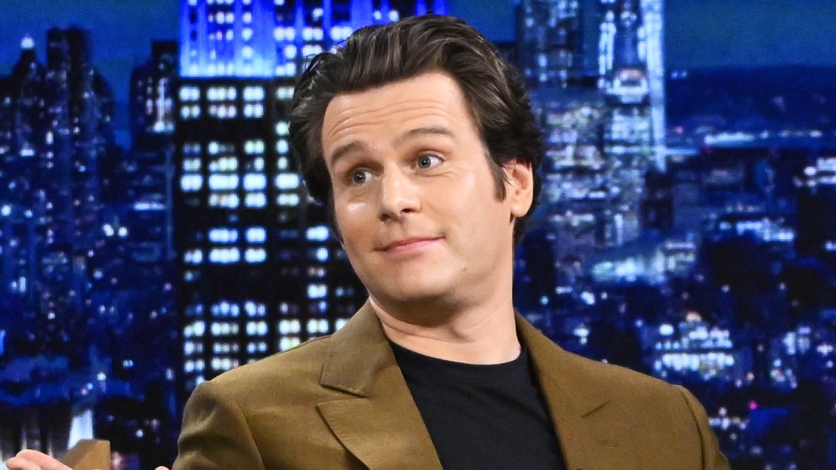 Broadway star Jonathan Groff talks about thrill of Barbra Streisand ...