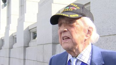 WWII veterans share stories of enlisting young