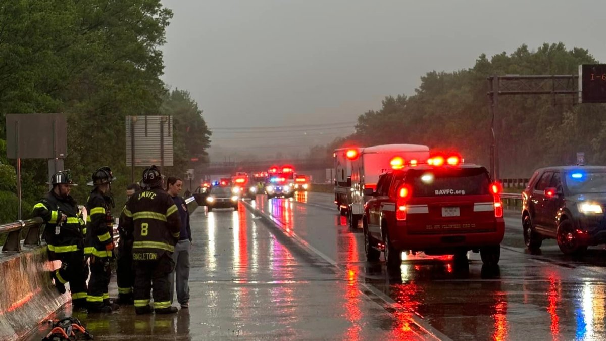 1 killed, 23 hurt in party bus crash on I-95 in northern Maryland - Vimarsana News