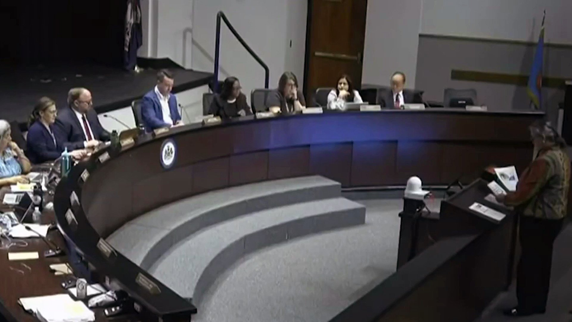 Fairfax Co. Public Schools superintendent proposes smaller teacher pay raises - Vimarsana News