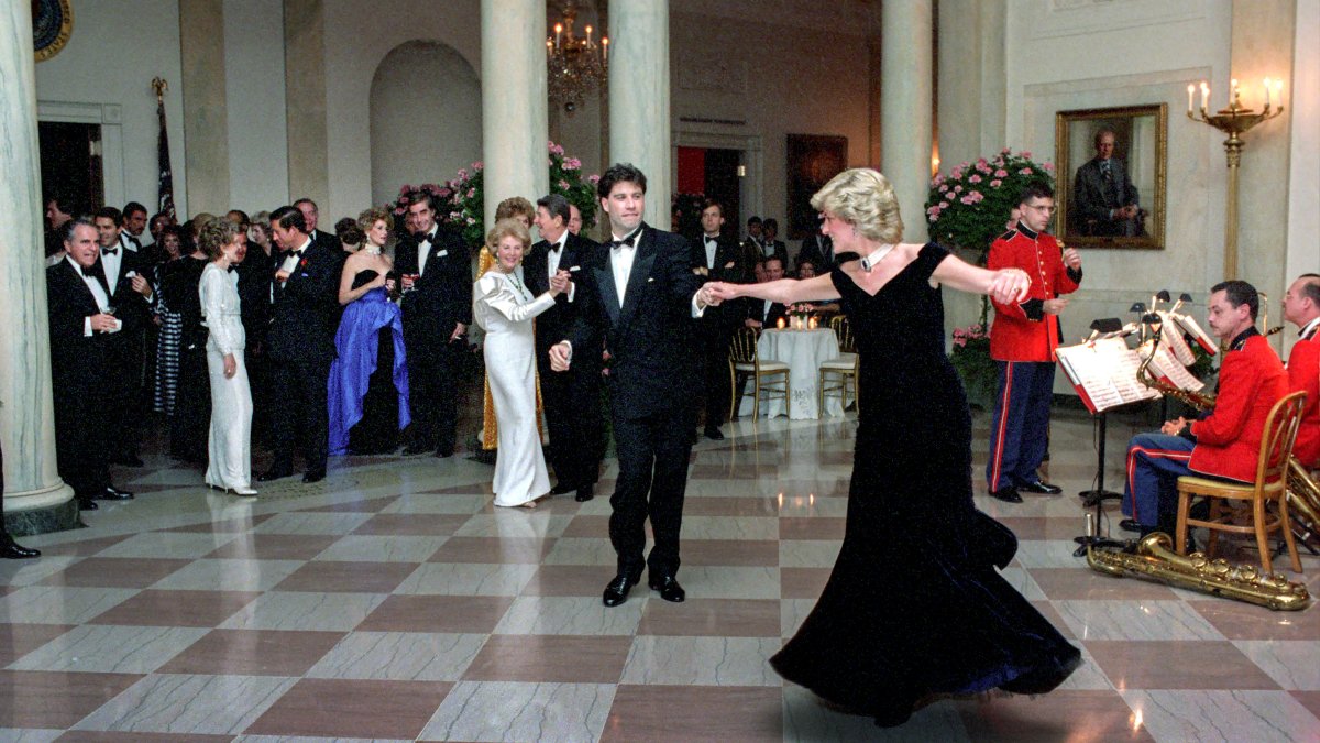 See Princess Diana’s outfits up for rare auction — including dress she ...