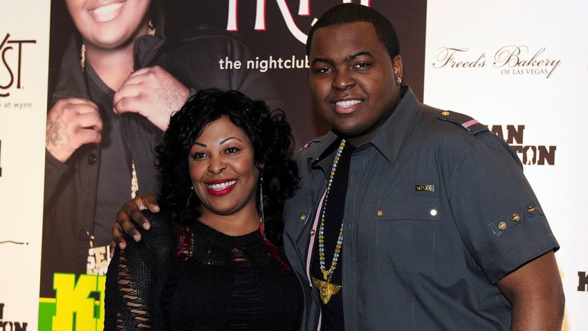 Recording artist Sean Kingston (R) and mother Janice Turner arrive to celebrate Sean’s 21st birthday at the Tryst Nightclub on February 11, 2011 in Las Vegas, Nevada. (Photo by Steven Lawton/FilmMagic)