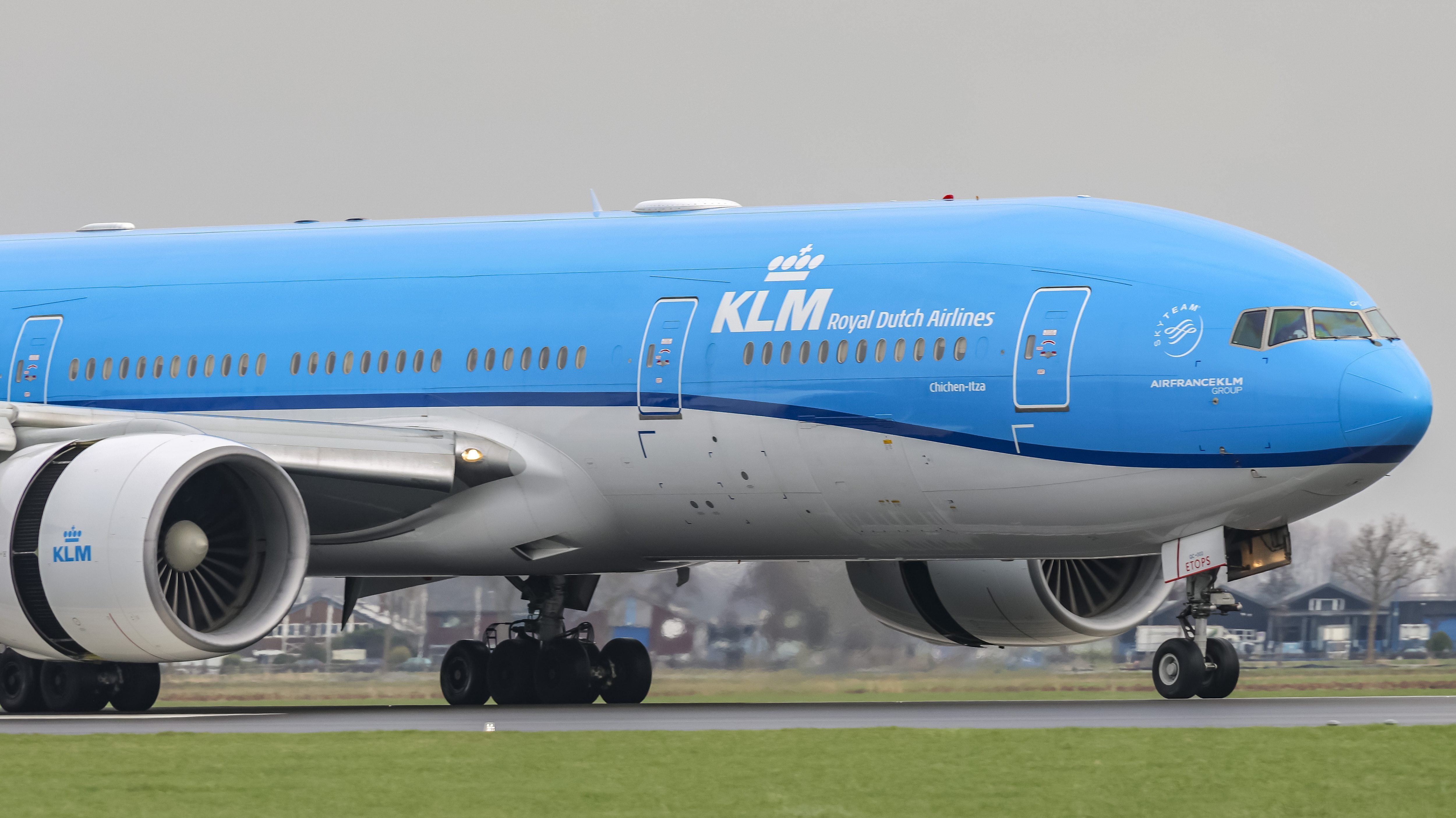 Person killed at Netherlands airport after becoming trapped in airplane engine – NBC4 Washington - Vimarsana News