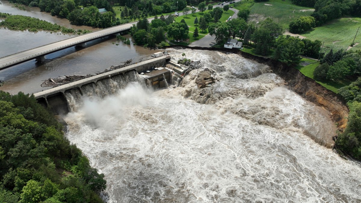 More rain expected in Midwest as flooding kills 2 – NBC4 Washington