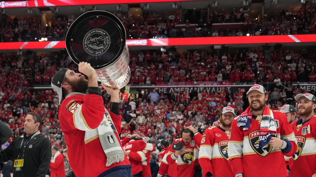 Stanley Cup fun facts Height, weight, names and more NBC4 Washington