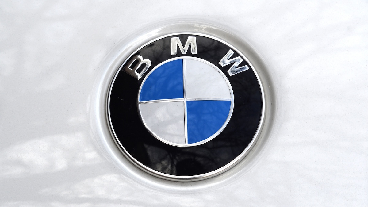 BMW recalling more than 390,000 vehicles due to airbag inflator issue