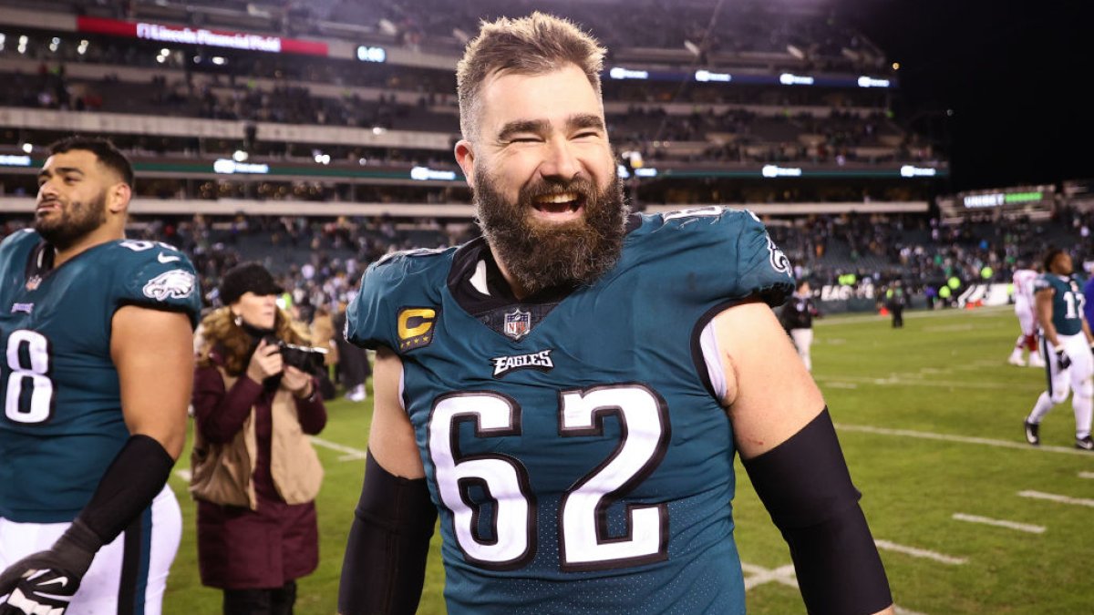 Jason Kelce's outfits as a spectator at the Paris Olympics have made quite  the impression – NBC4 Washington