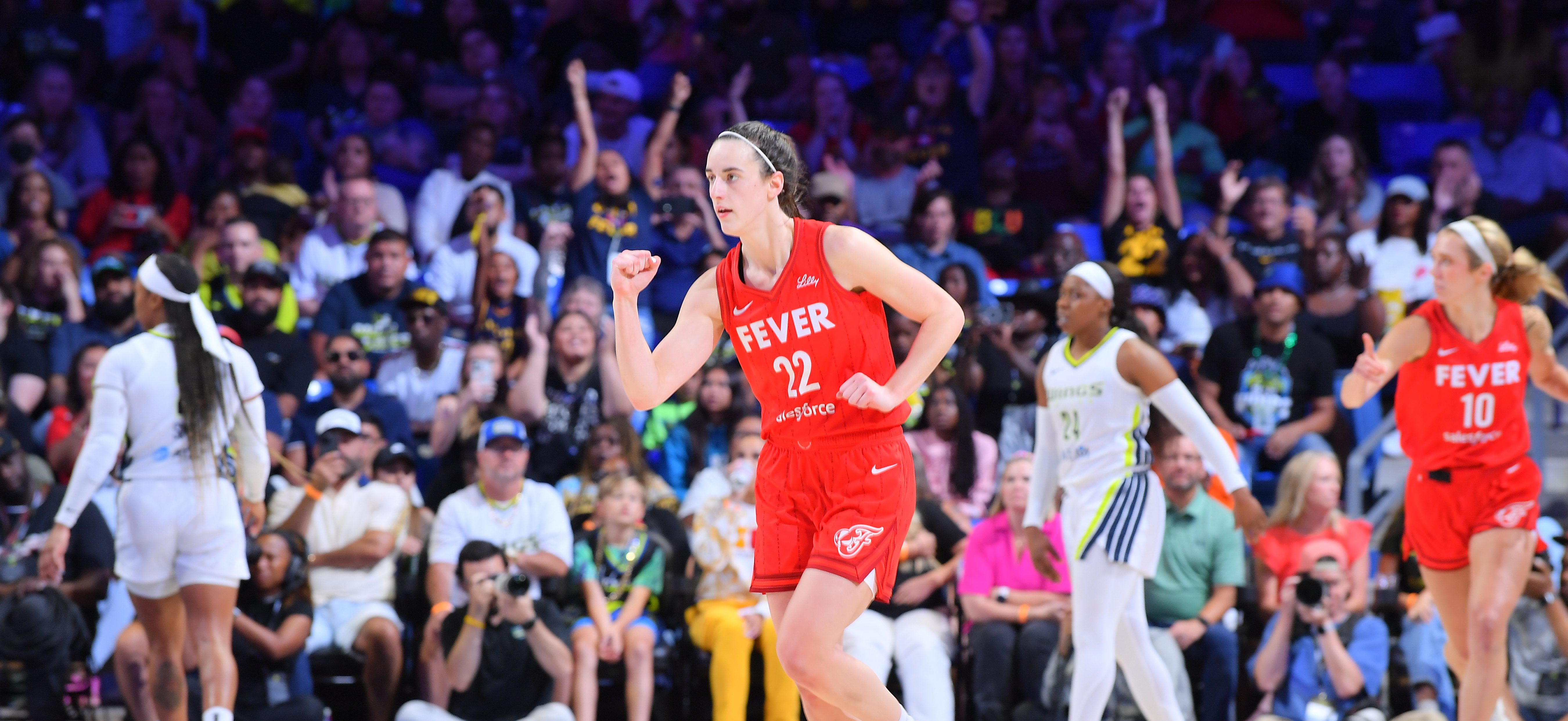 What is the WNBA single-game assist record? Caitlin Clark breaks mark