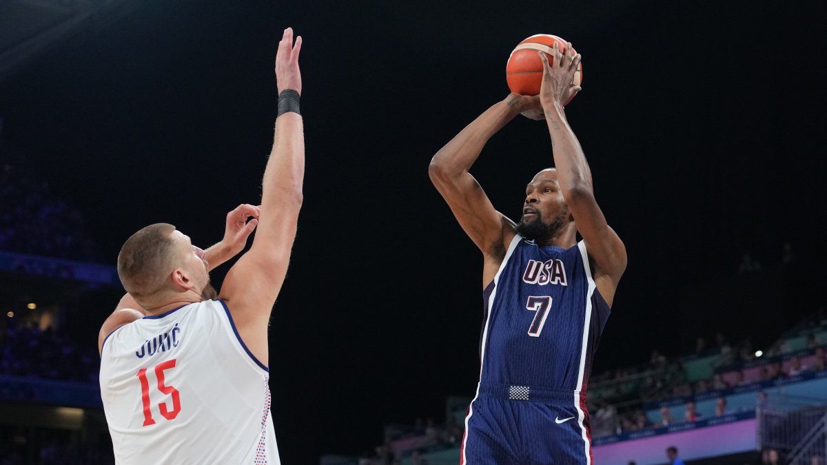 Kevin Durant explodes onto the Olympic court to lead Team USA win over