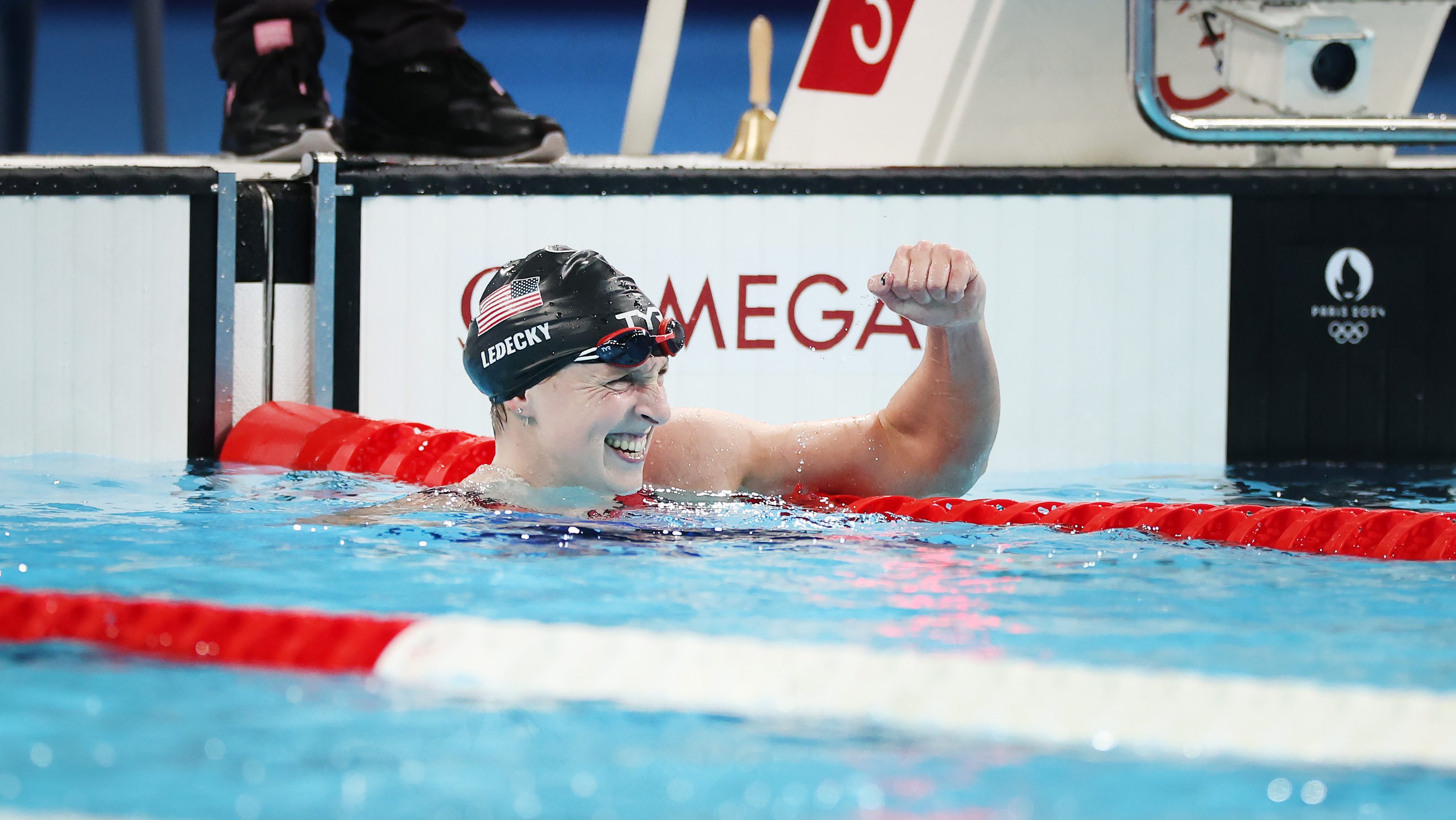 Katie Ledecky makes all kinds of Olympic history with dominant 1500m free win