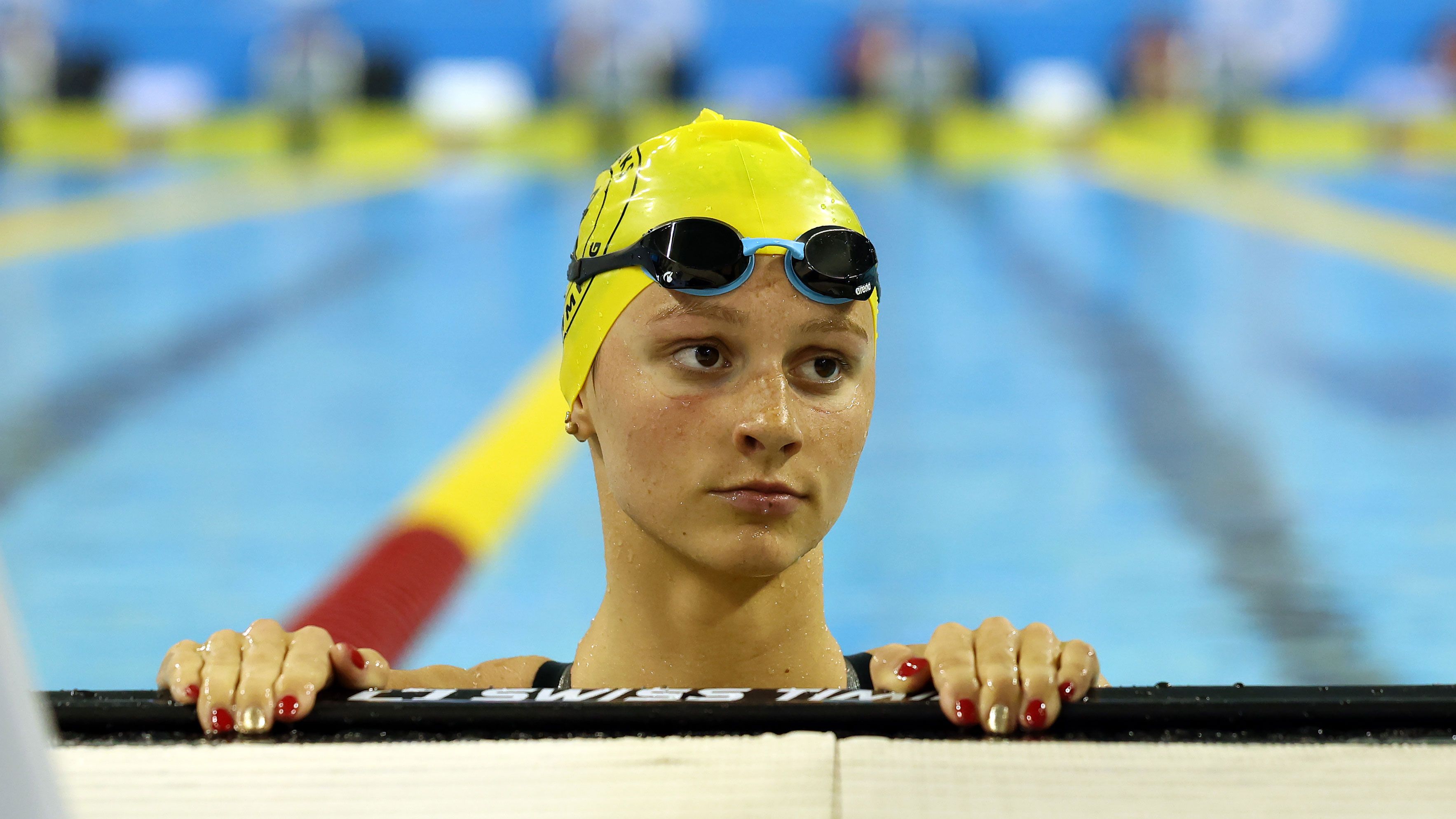 What to know about Summer McIntosh, the teenage Canadian swimmer looking to make waves in Paris
