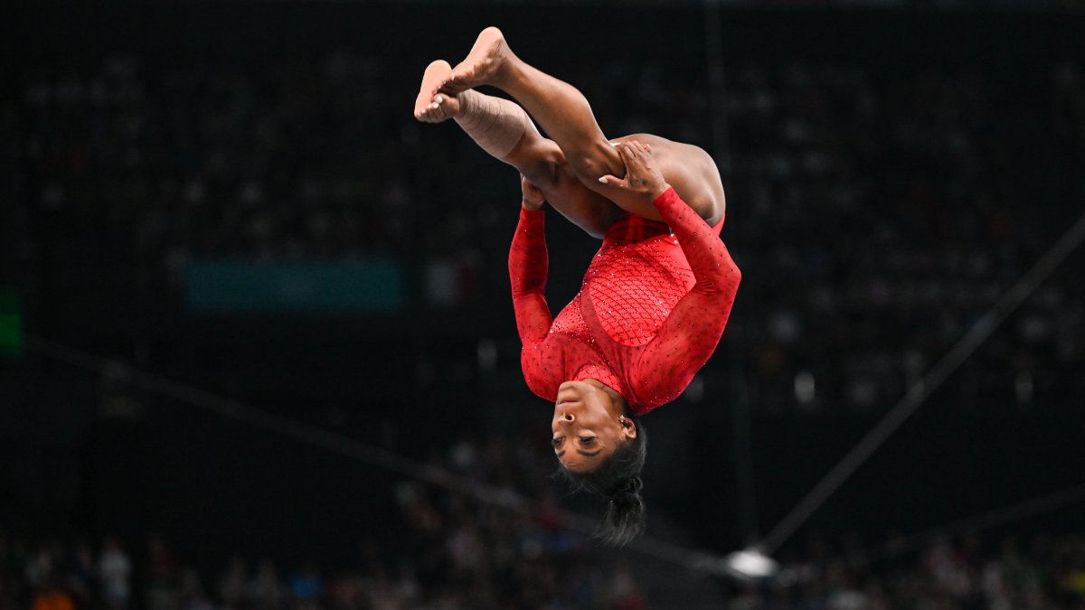 Simone Biles delivers stunning vaults to win another gold NBC4 Washington