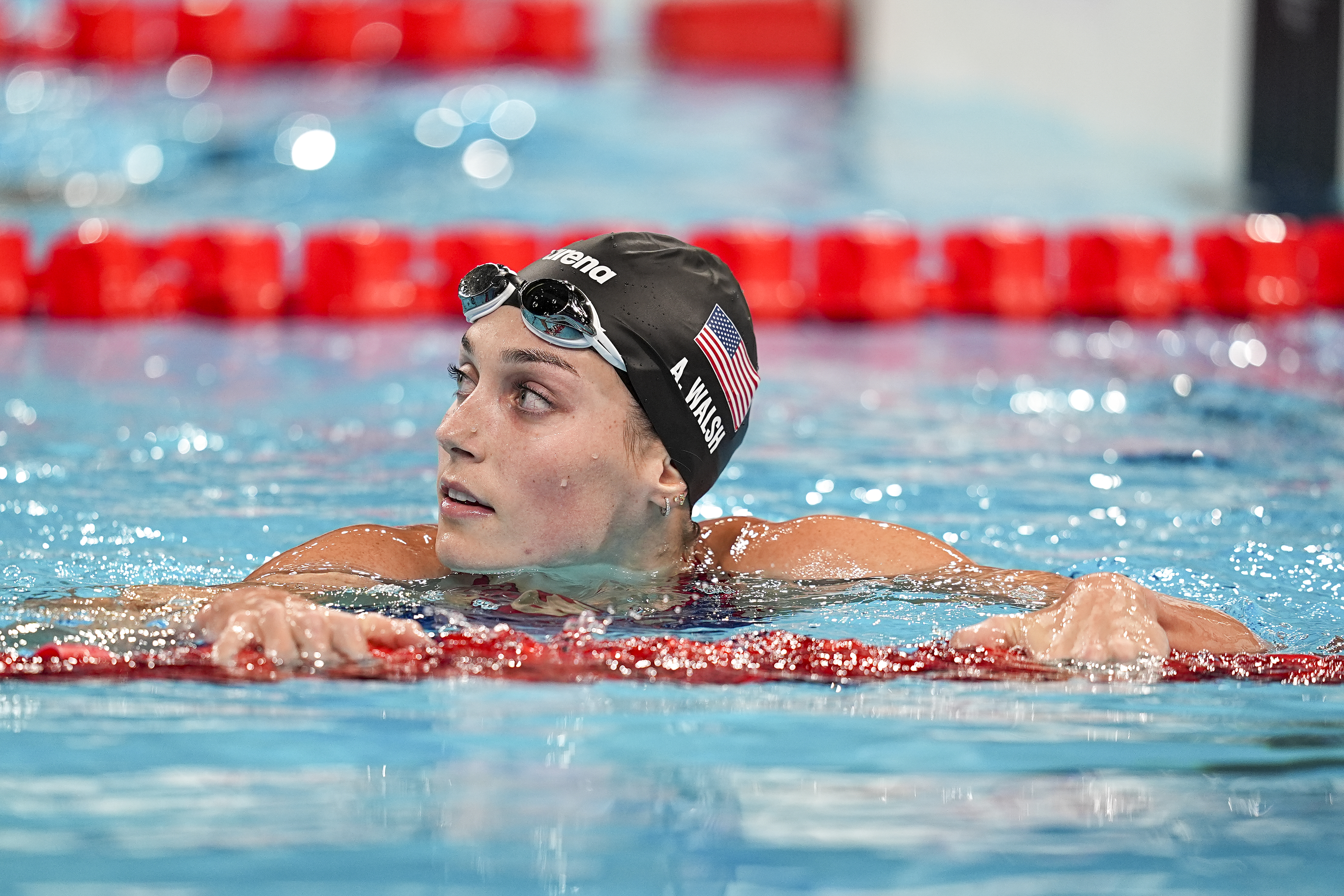 Why was Team USA's Alex Walsh disqualified in the women's 200m medley?