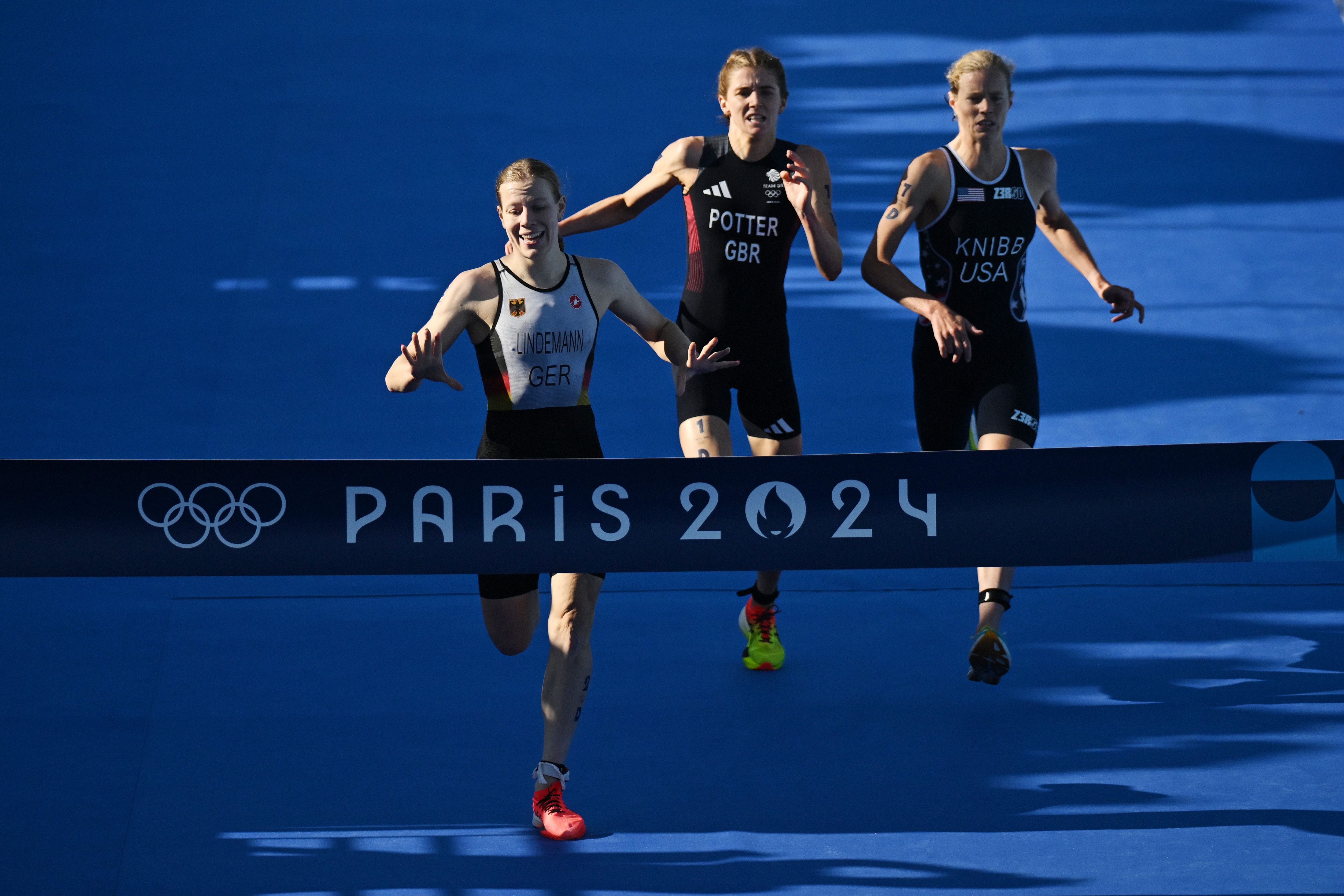 Team USA claims silver in thrilling triathlon mixed relay finish