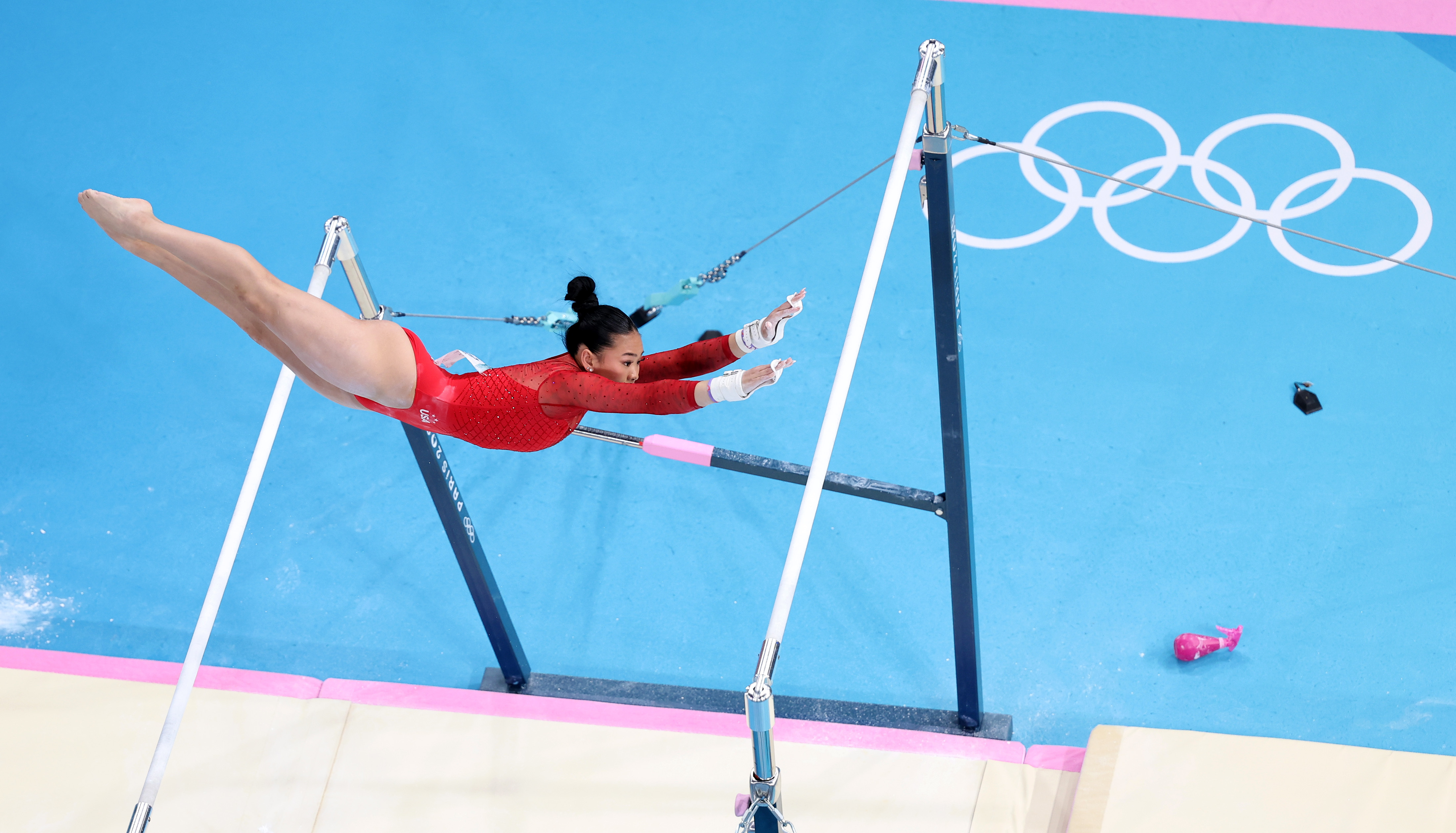 Suni Lee gets second-straight bronze medal in uneven bars