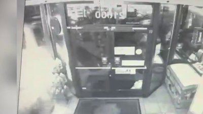 Video shows Germantown ATM thieves smash van into store