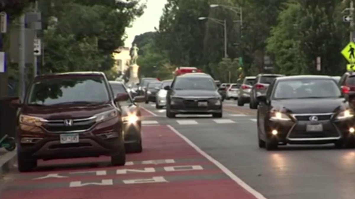 Drivers paid M in DC bus lane fines — but still owe over M