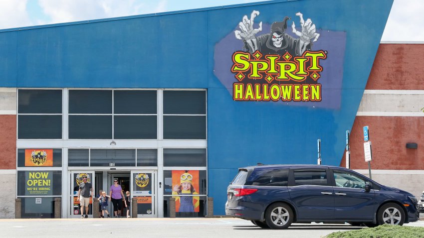 Spirit Halloween to open 10 new ‘Spirit Christmas’ stores catering to holiday shoppers