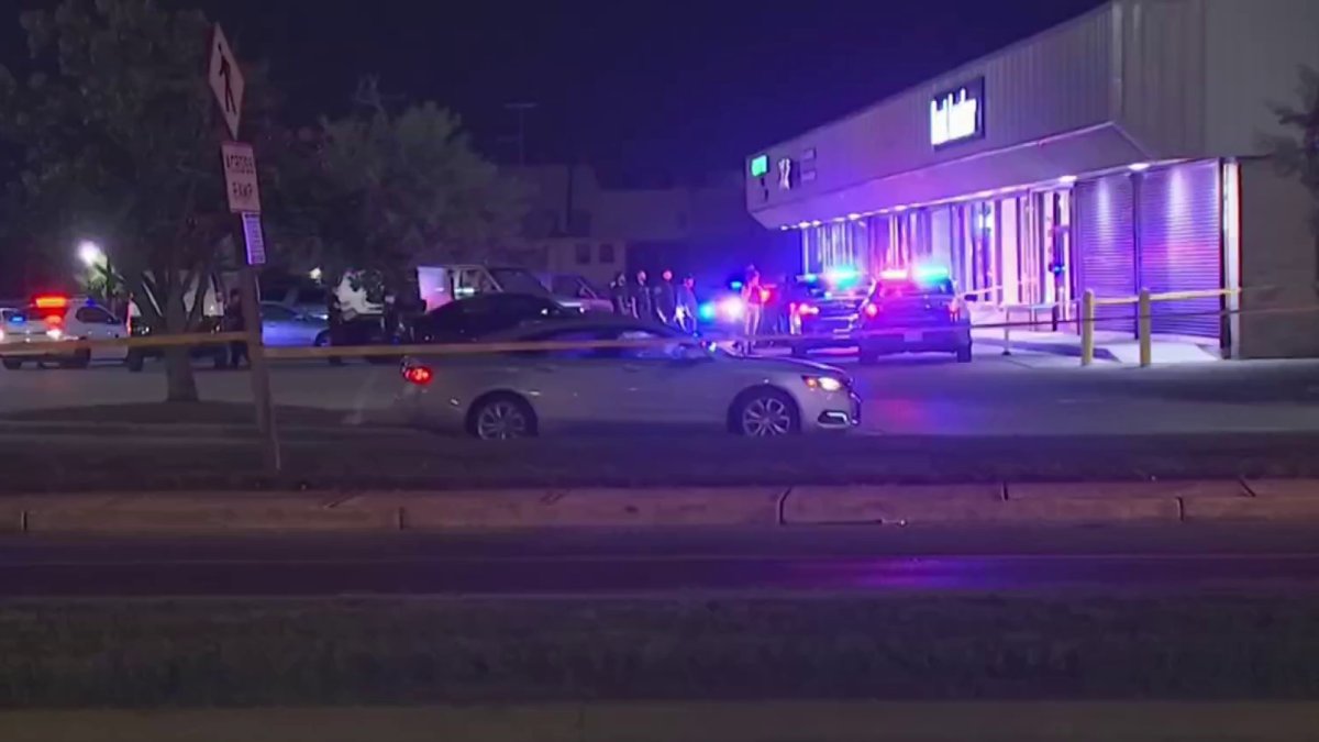 2 arrested in fatal shooting at Foot Locker – NBC4 Washington