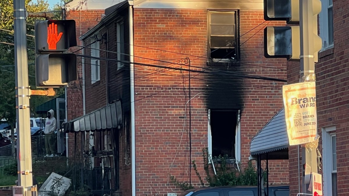 2 dead, 1 seriously hurt in Southeast DC fire