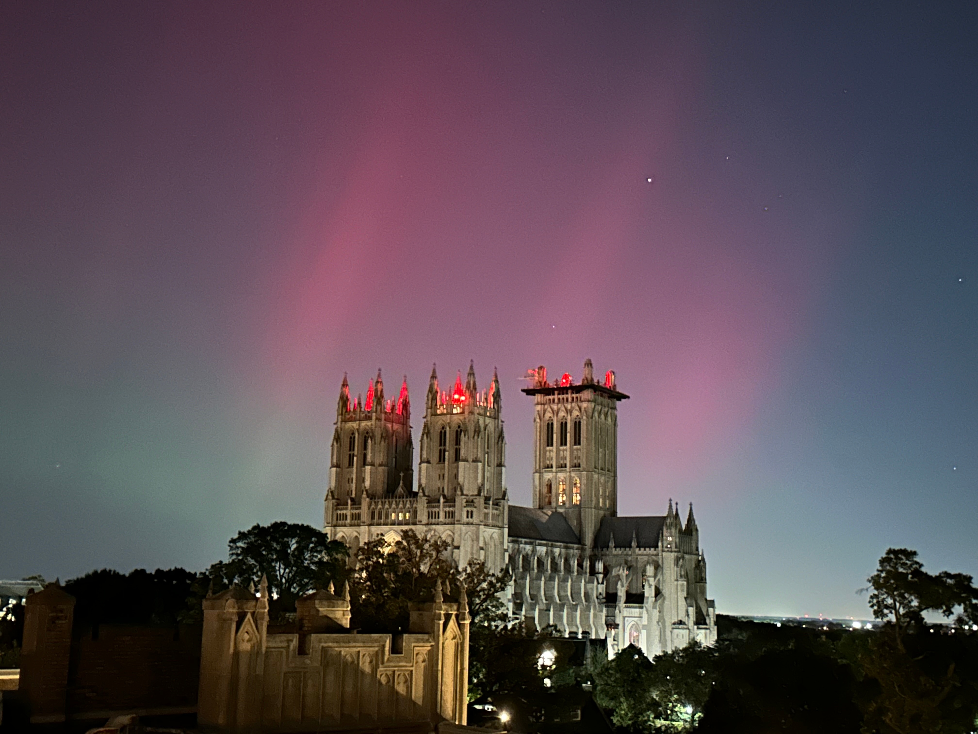 Daniel Weatherholt captured the dazzling display over the National Cathedral.