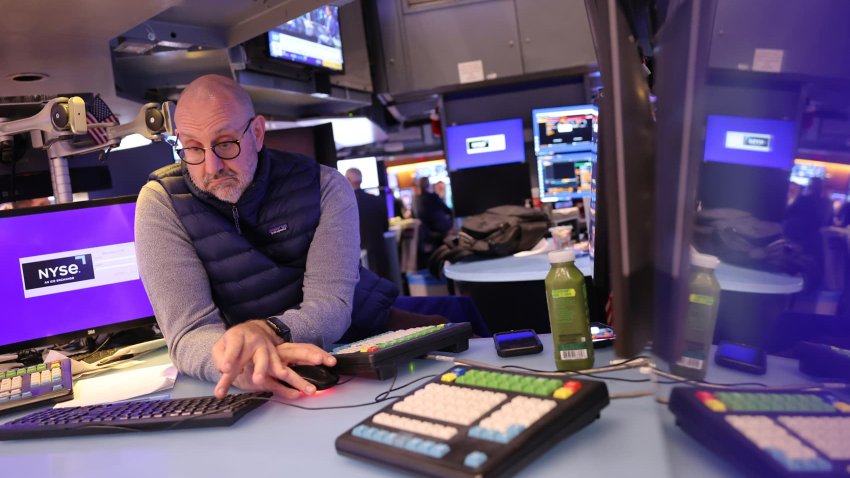 Traders work on the floor of the New York Stock Exchange during the morning trading on November 07, 2024 in New York City. 